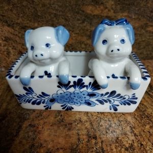 Vintage Delft Blue Salt and pepper shakers and tray